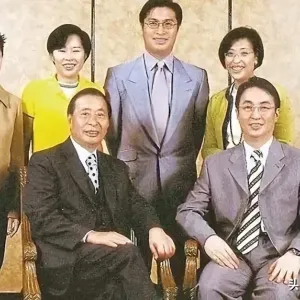 李兆基三个女儿太低调 一个不婚不育 一个丁克 没一个接班