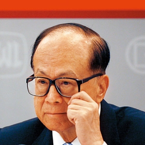 李嘉诚陷两难 4家公司市值蒸发超过781亿港元