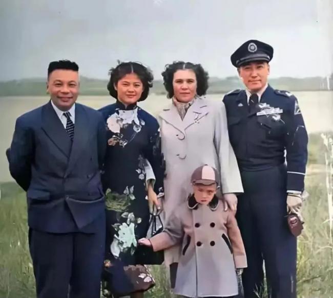 难得一见的老照片：背后的故事令人称奇