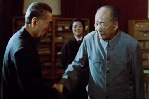 周恩来尸骨未寒  从中南海整整运出一卡车⋯