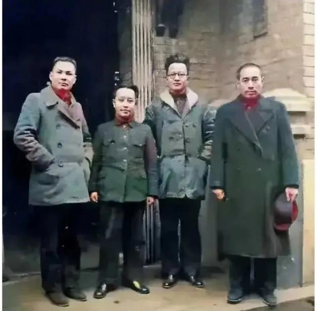 难得一见的老照片：背后的故事令人称奇