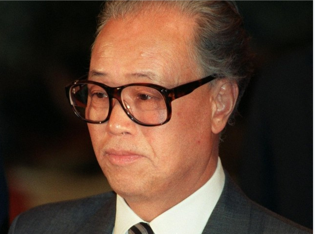 元老院  邓小平和陈云共用的大秘书长是谁？