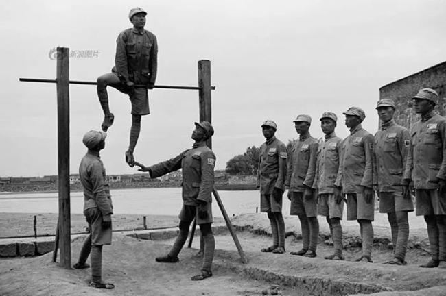 从国统区到延安：一个西方摄影师拍的中国