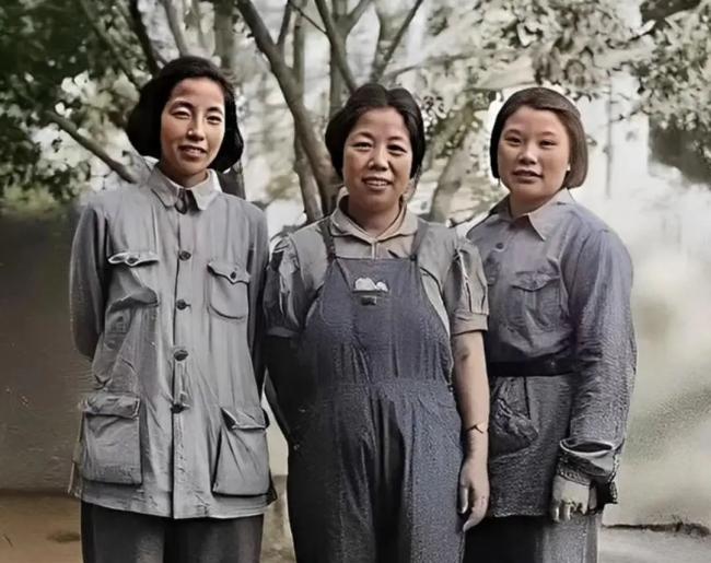 3位伟人夫人的合影，最左边是公认的美女，却因一件事遗憾终身
