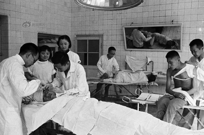 从国统区到延安：一个西方摄影师拍的中国
