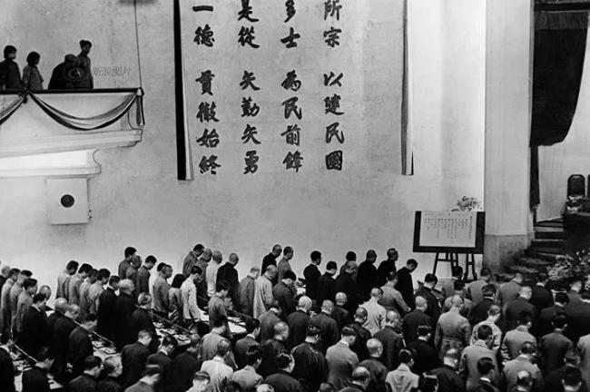从国统区到延安：一个西方摄影师拍的中国