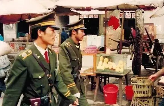 他本是越战英雄，退役后却成冷血“悍匪”，警方开40枪才将其击毙